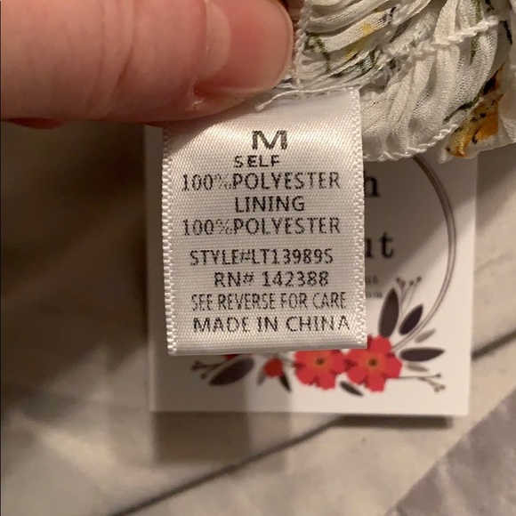 Essue blouse - Picture 6 of 7